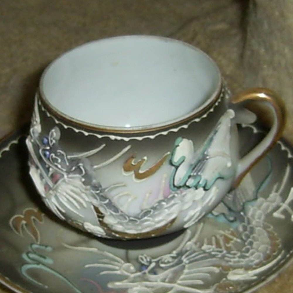 Japanese "Geisha" Collectors Tea Cup/Plate Set